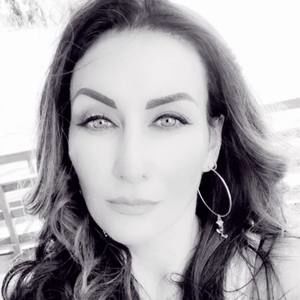 Meet your Posher, Janelle